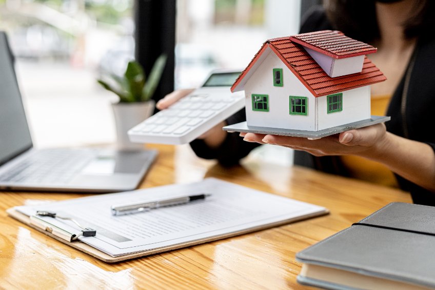 Comment se reconvertir dans l’immobilier sans passer par une agence traditionnelle ? Comment se reconvertir dans l’immobilier sans passer par une agence traditionnelle ?